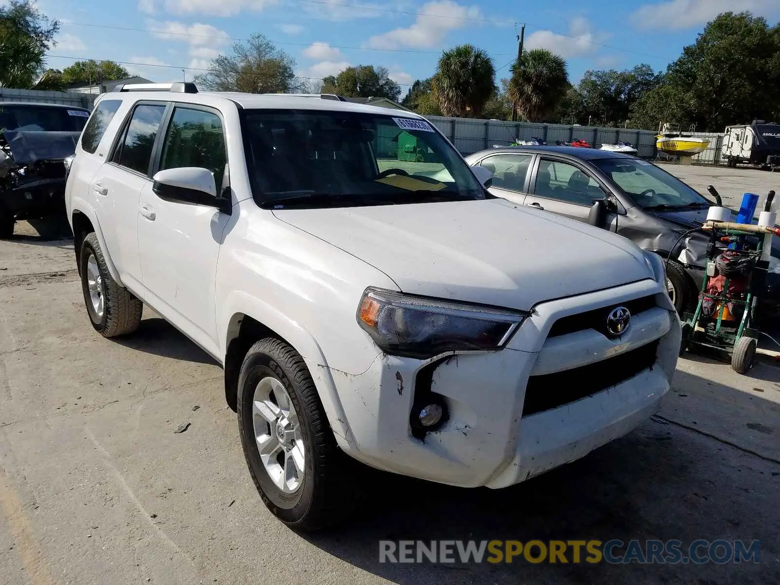 1 Photograph of a damaged car JTEZU5JRXK5194043 TOYOTA 4RUNNER SR 2019