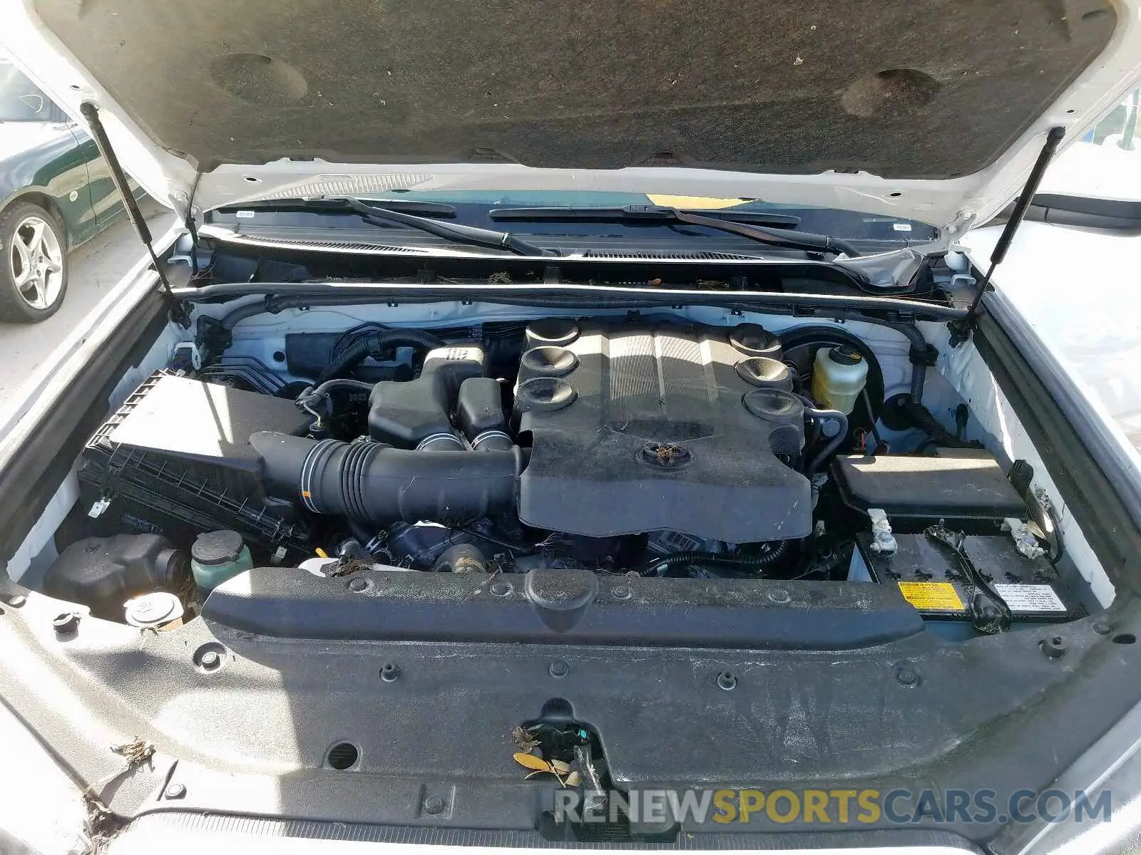 7 Photograph of a damaged car JTEZU5JRXK5194043 TOYOTA 4RUNNER SR 2019