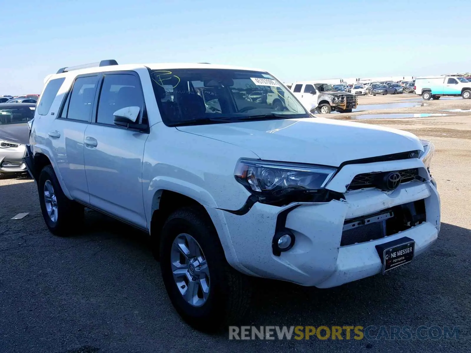 1 Photograph of a damaged car JTEZU5JRXK5194267 TOYOTA 4RUNNER SR 2019