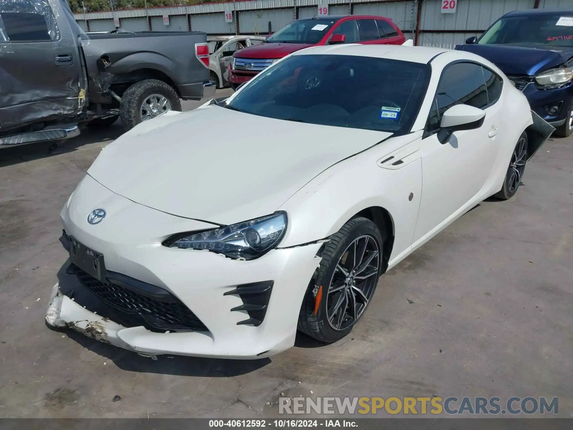 2 Photograph of a damaged car JF1ZNAA10K8700956 TOYOTA 86 2019
