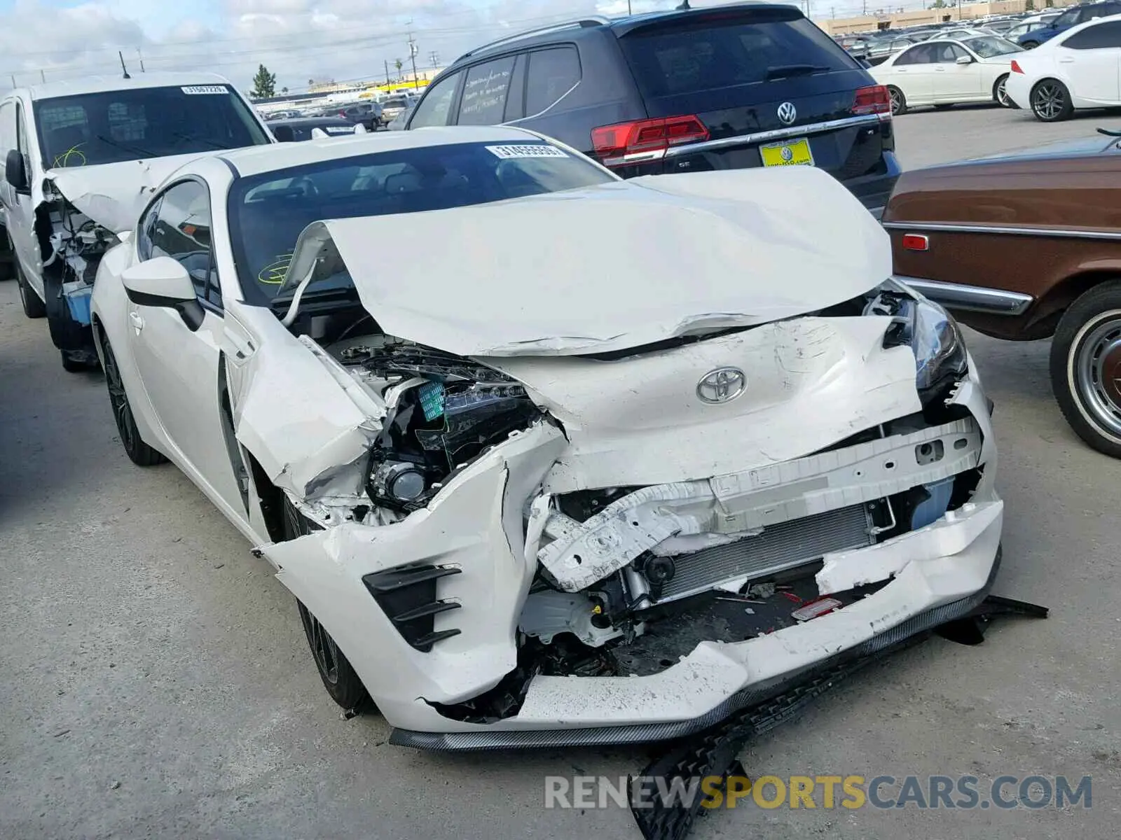 1 Photograph of a damaged car JF1ZNAA16K8700332 TOYOTA 86 2019