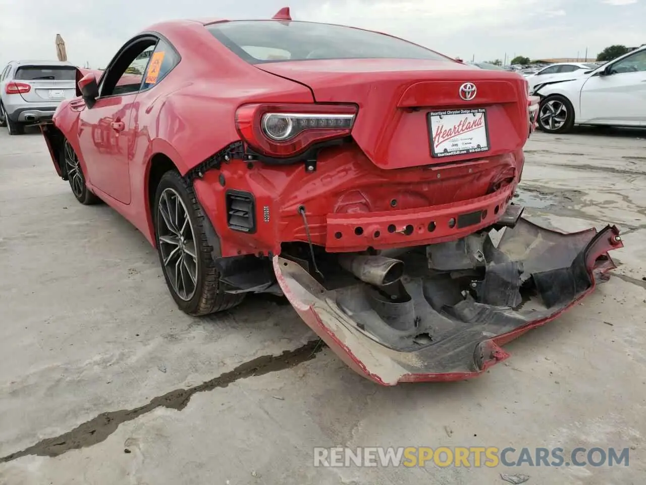 3 Photograph of a damaged car JF1ZNAA17K8703000 TOYOTA 86 2019