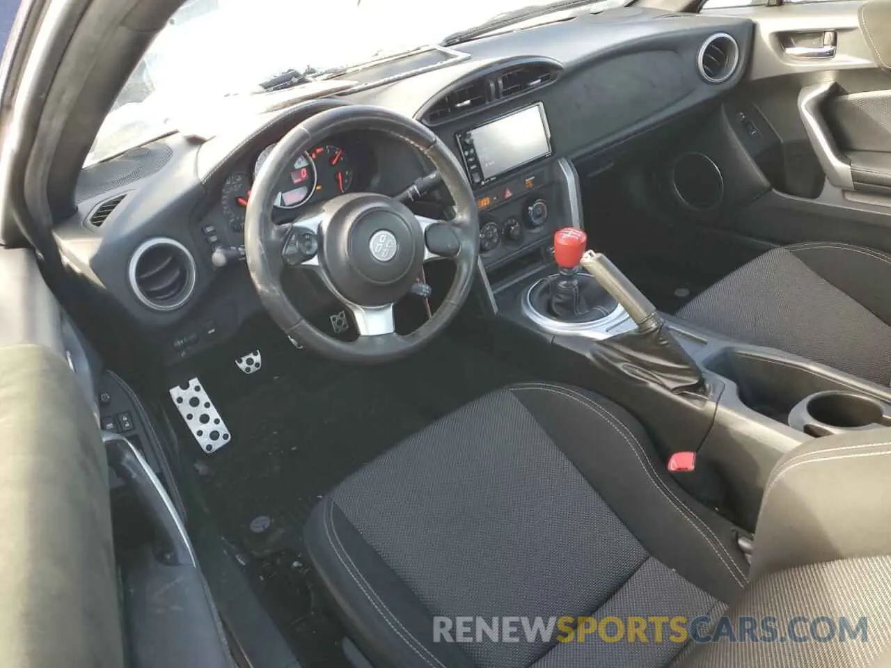 8 Photograph of a damaged car JF1ZNAA18K9703436 TOYOTA 86 2019