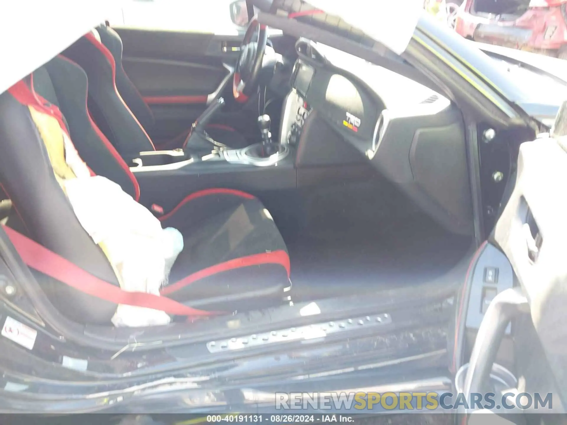 5 Photograph of a damaged car JF1ZNAE13K9701068 TOYOTA 86 2019