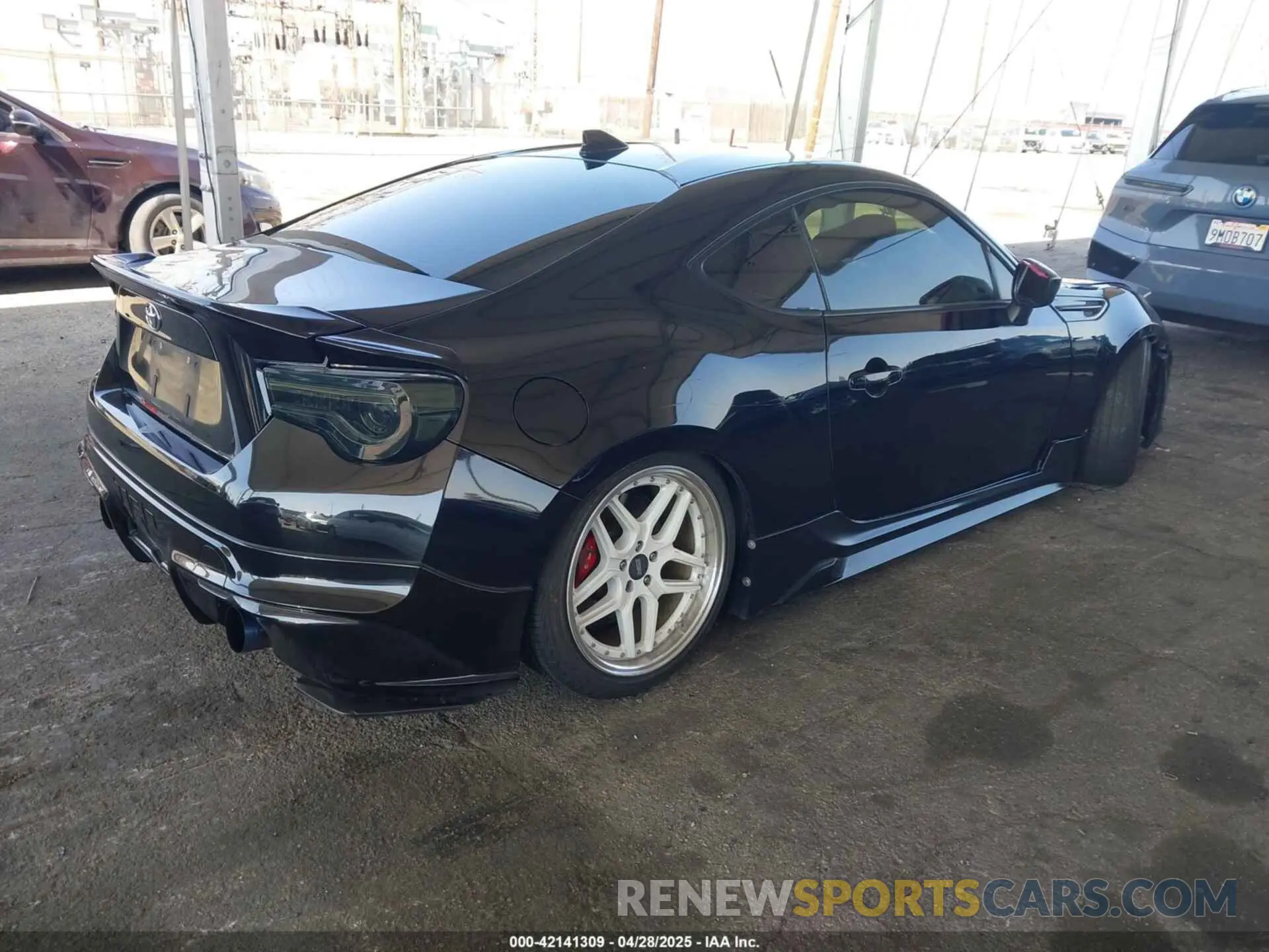 4 Photograph of a damaged car JF1ZNAE15K9702903 TOYOTA 86 2019
