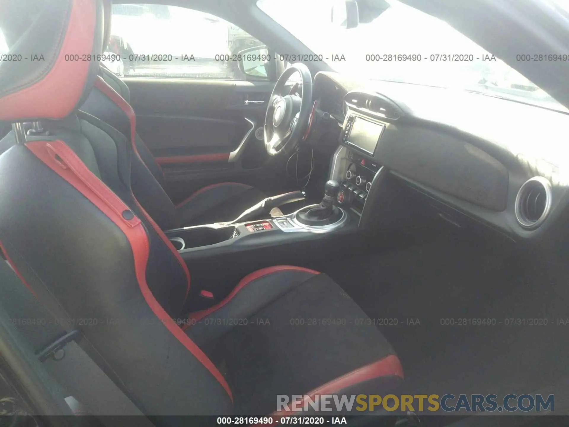5 Photograph of a damaged car JF1ZNAE17K8702729 TOYOTA 86 2019