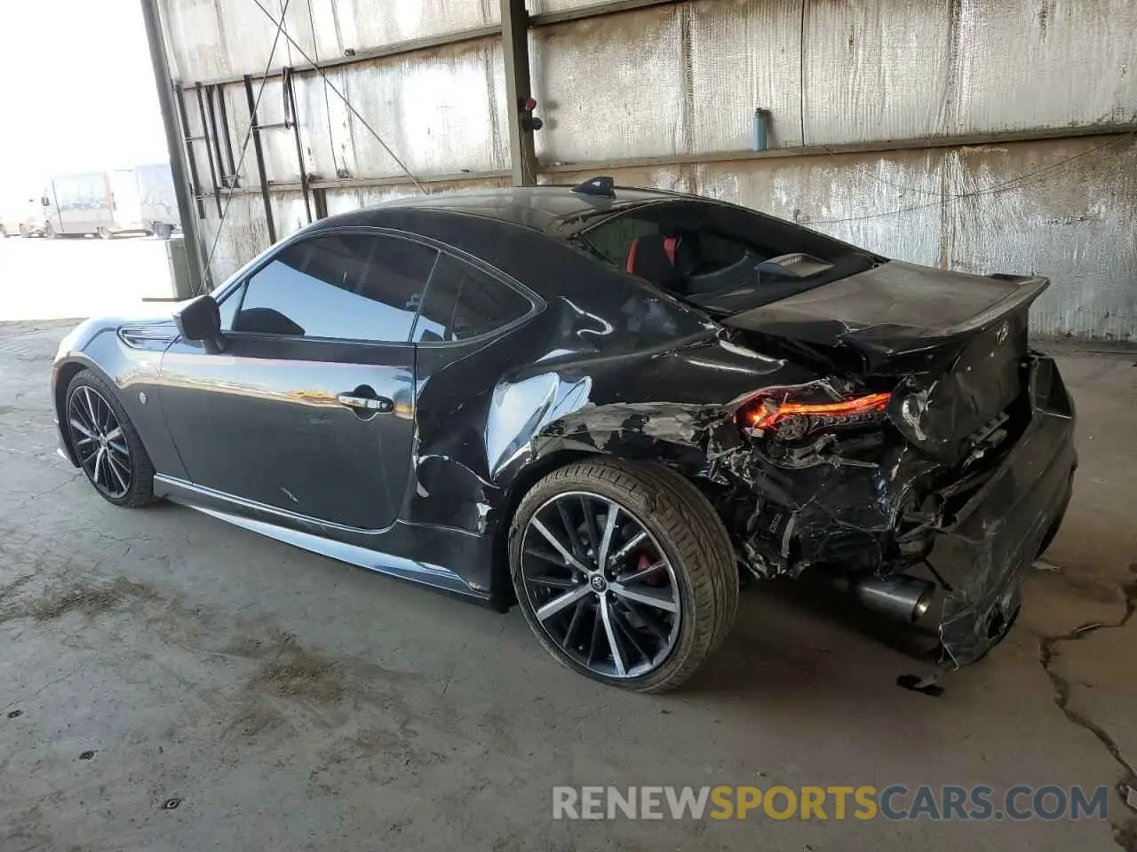 2 Photograph of a damaged car JF1ZNAE19K9701575 TOYOTA 86 2019