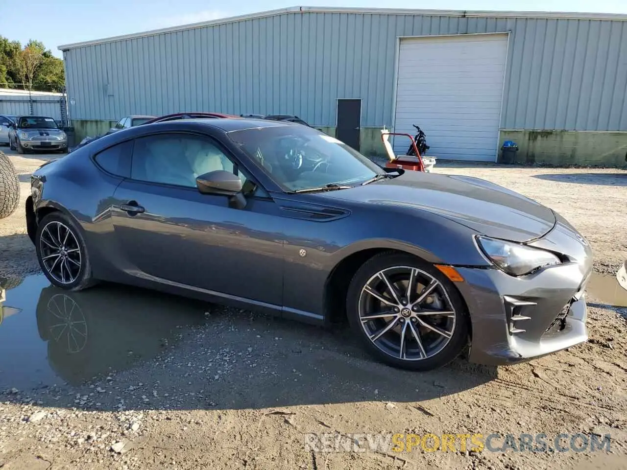 4 Photograph of a damaged car JF1ZNAA10L8752976 TOYOTA 86 2020