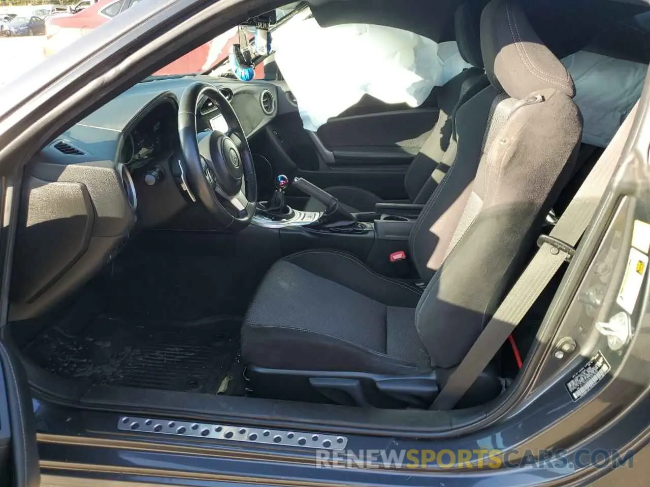 7 Photograph of a damaged car JF1ZNAA10L8752976 TOYOTA 86 2020