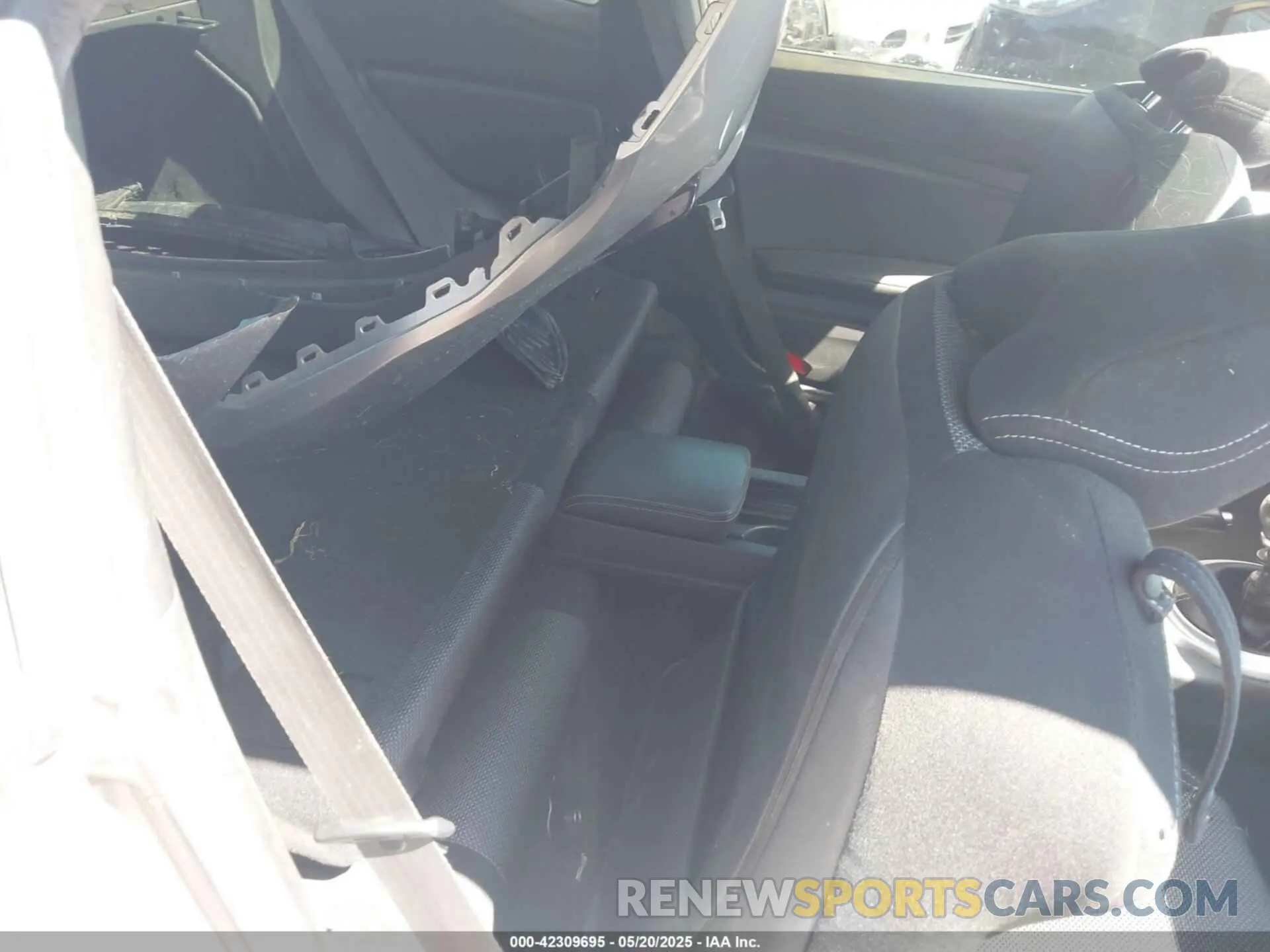 8 Photograph of a damaged car JF1ZNAA11L9751233 TOYOTA 86 2020