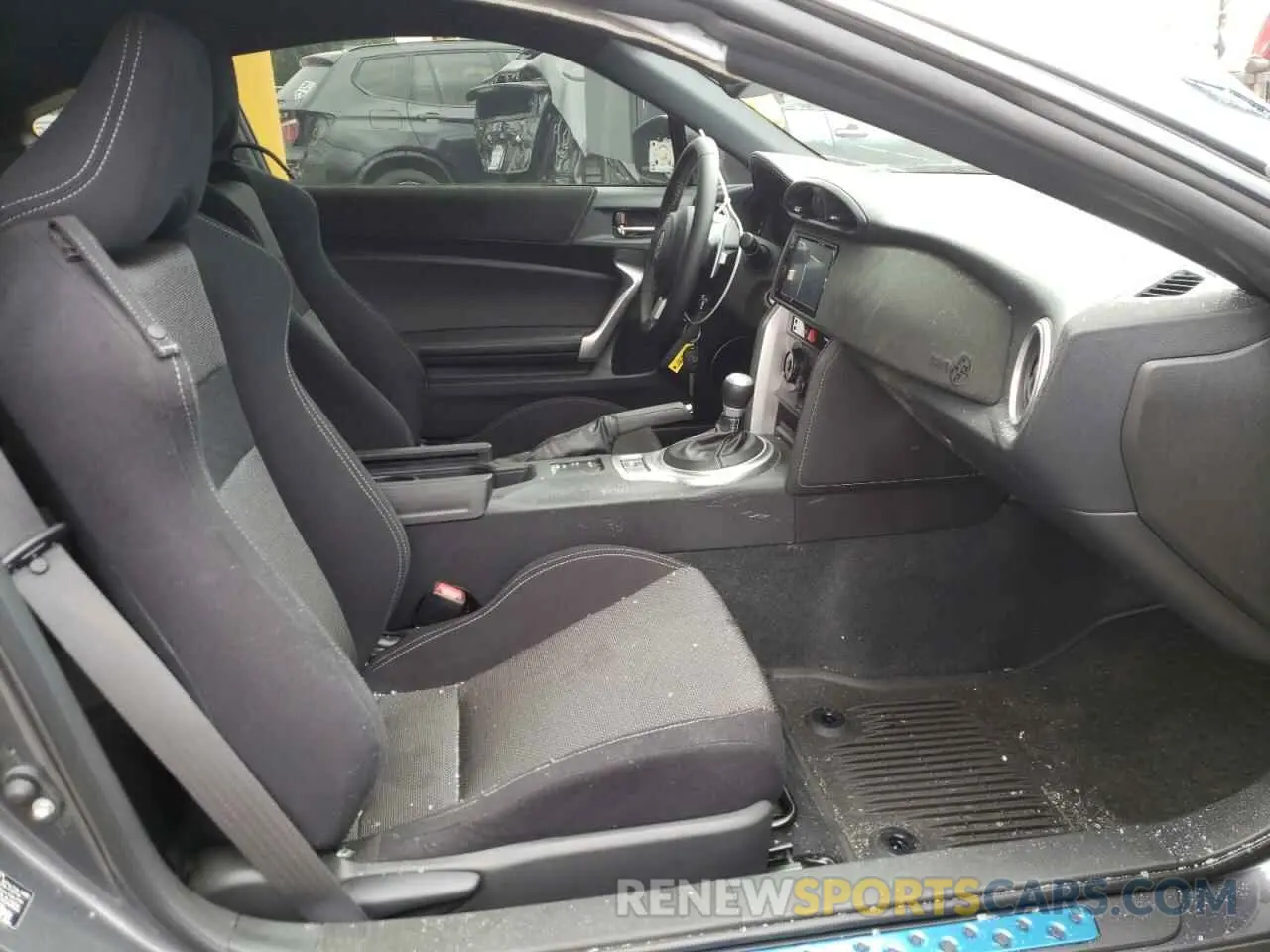 5 Photograph of a damaged car JF1ZNAA13L8753636 TOYOTA 86 2020