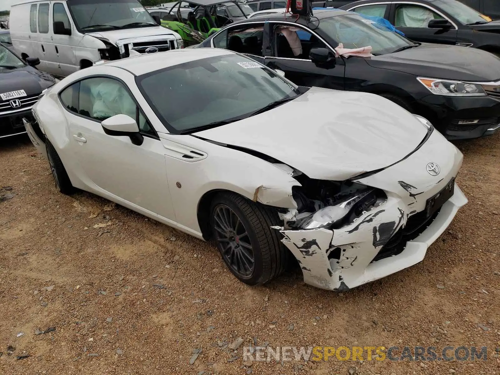 1 Photograph of a damaged car JF1ZNAA1XL8753973 TOYOTA 86 2020