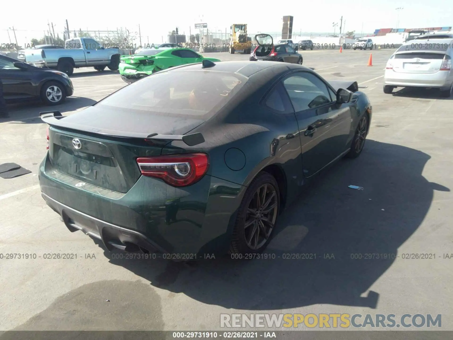4 Photograph of a damaged car JF1ZNAE10L8750168 TOYOTA 86 2020