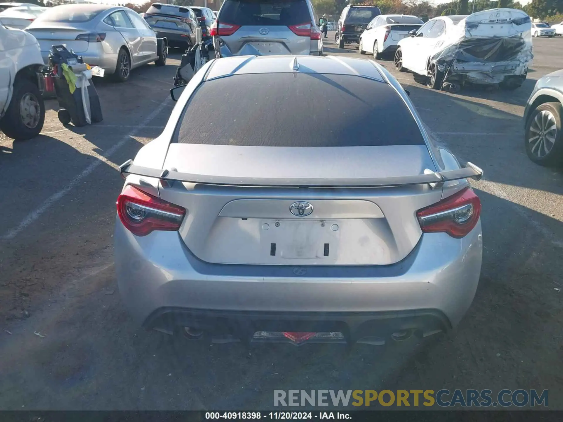 16 Photograph of a damaged car JF1ZNAE10L8752373 TOYOTA 86 2020