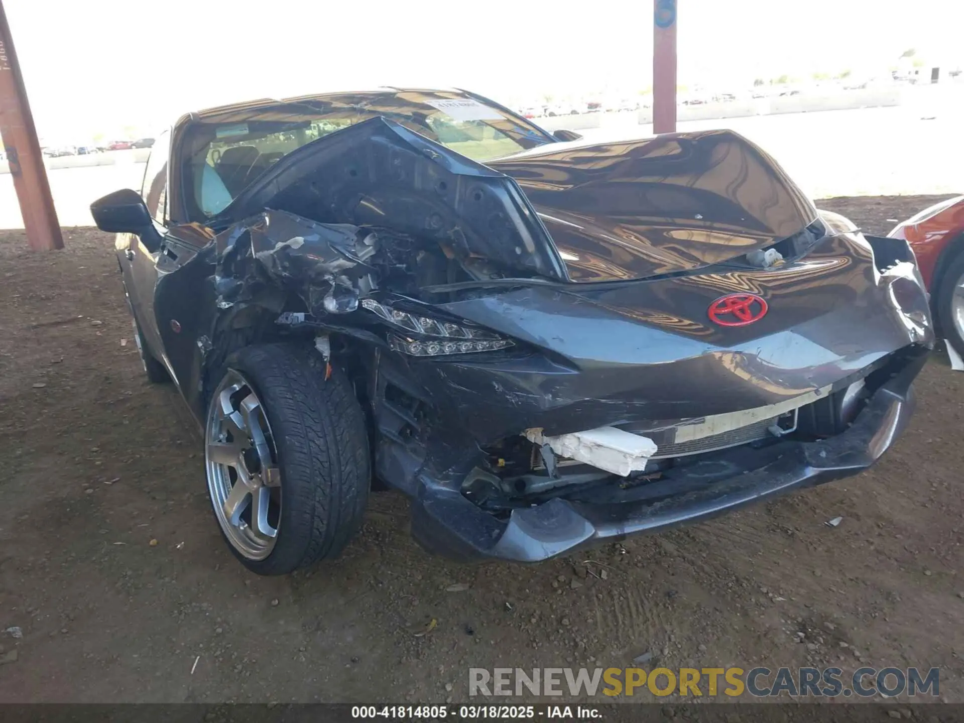 1 Photograph of a damaged car JF1ZNAE13L8752755 TOYOTA 86 2020