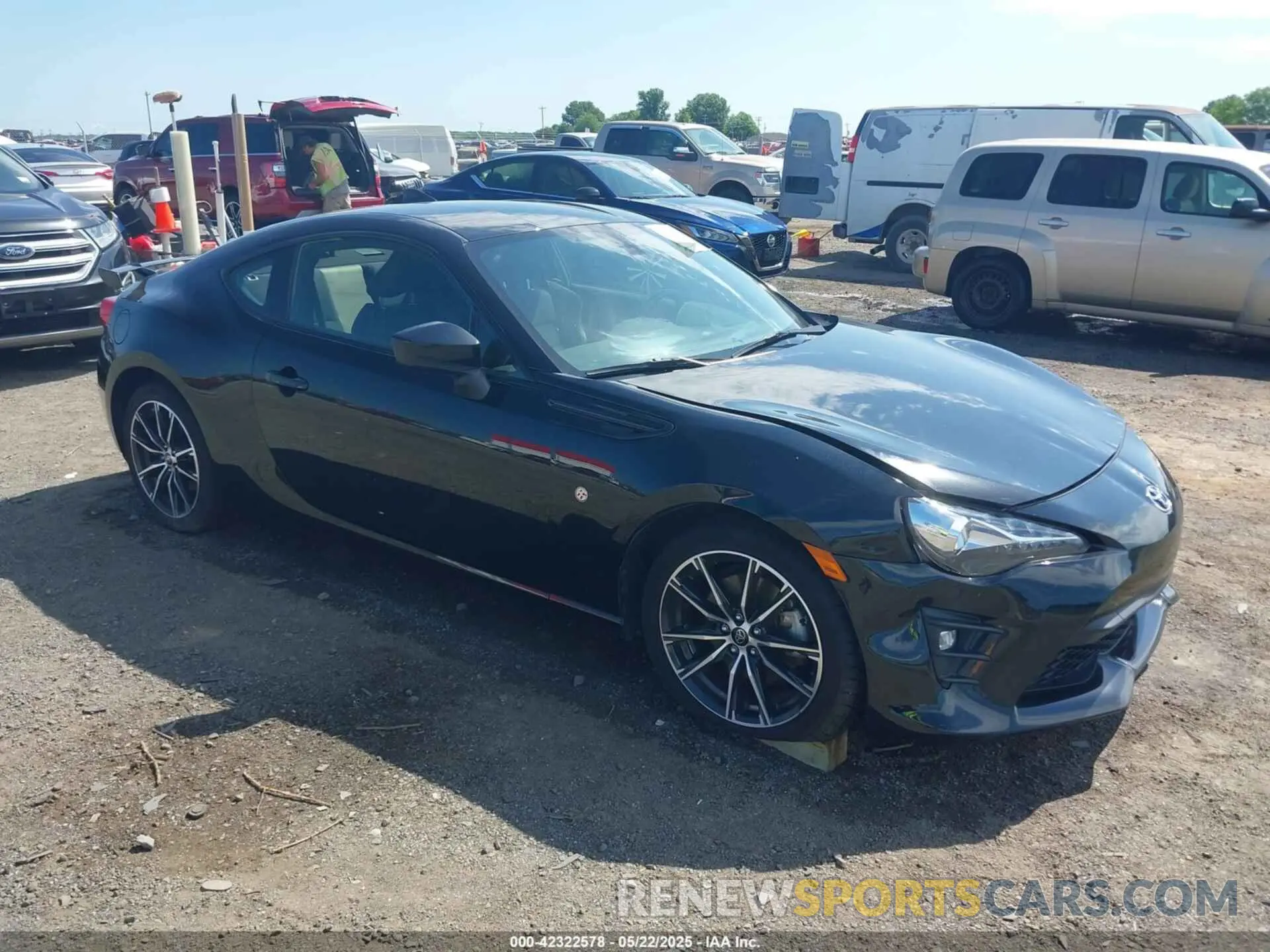 1 Фотография поврежденного автомобиля JF1ZNAE13L8753940 TOYOTA 86 2020