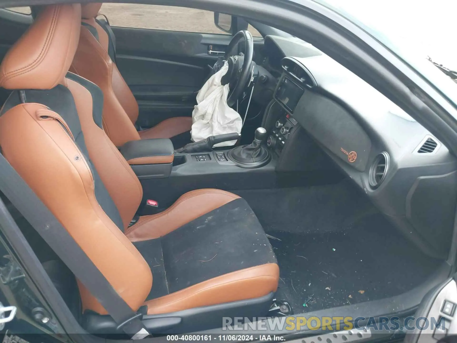 5 Photograph of a damaged car JF1ZNAE16L8750367 TOYOTA 86 2020