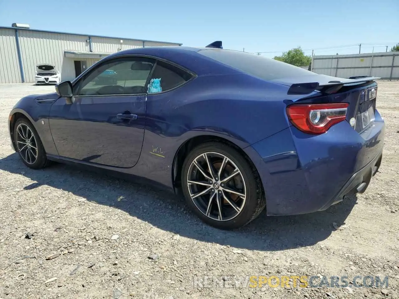 2 Photograph of a damaged car JF1ZNAE19L8753117 TOYOTA 86 2020