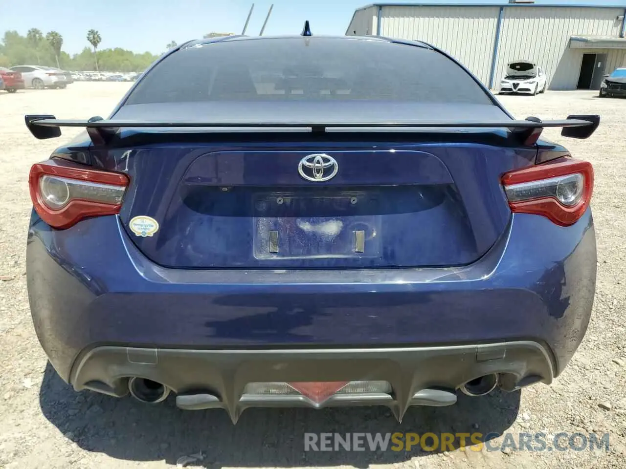 6 Photograph of a damaged car JF1ZNAE19L8753117 TOYOTA 86 2020