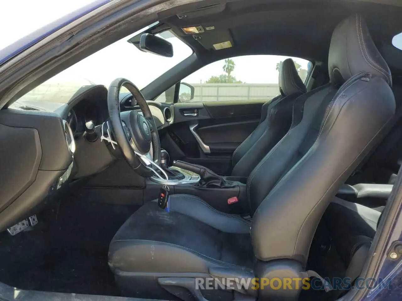 7 Photograph of a damaged car JF1ZNAE19L8753117 TOYOTA 86 2020