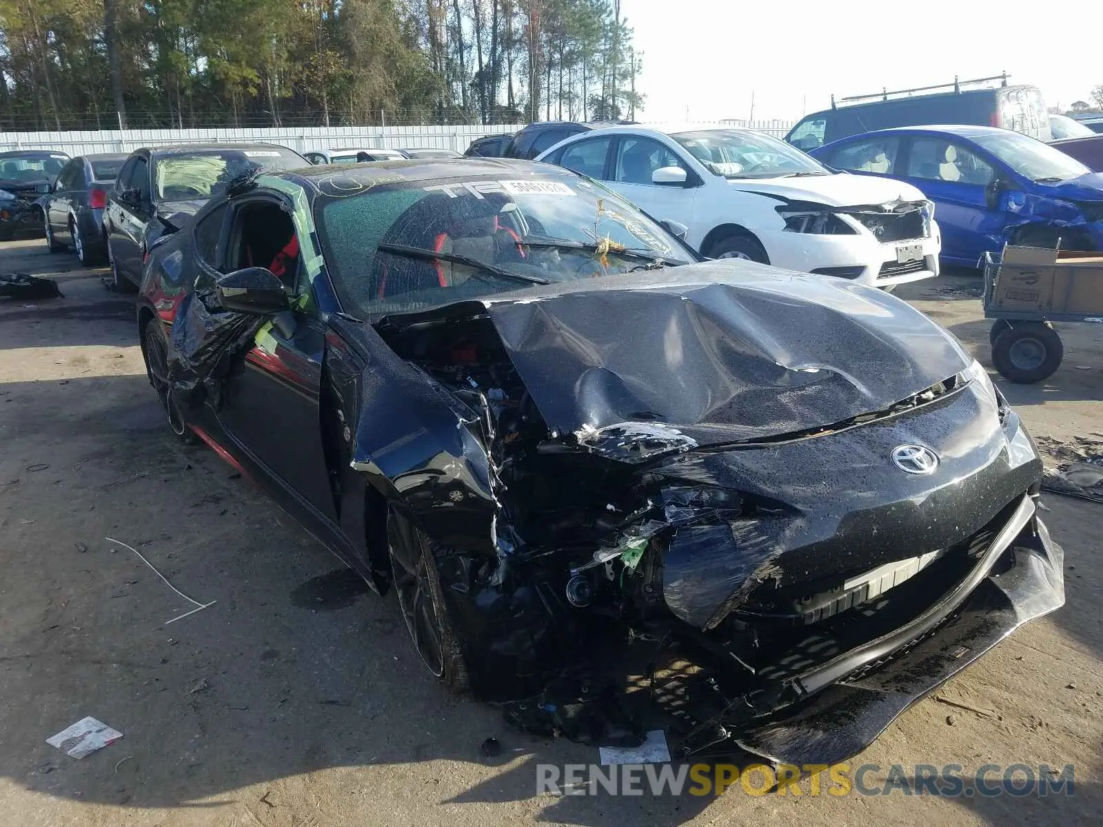 1 Фотография поврежденного автомобиля JF1ZNAE12K9700932 TOYOTA 86 GT 2019