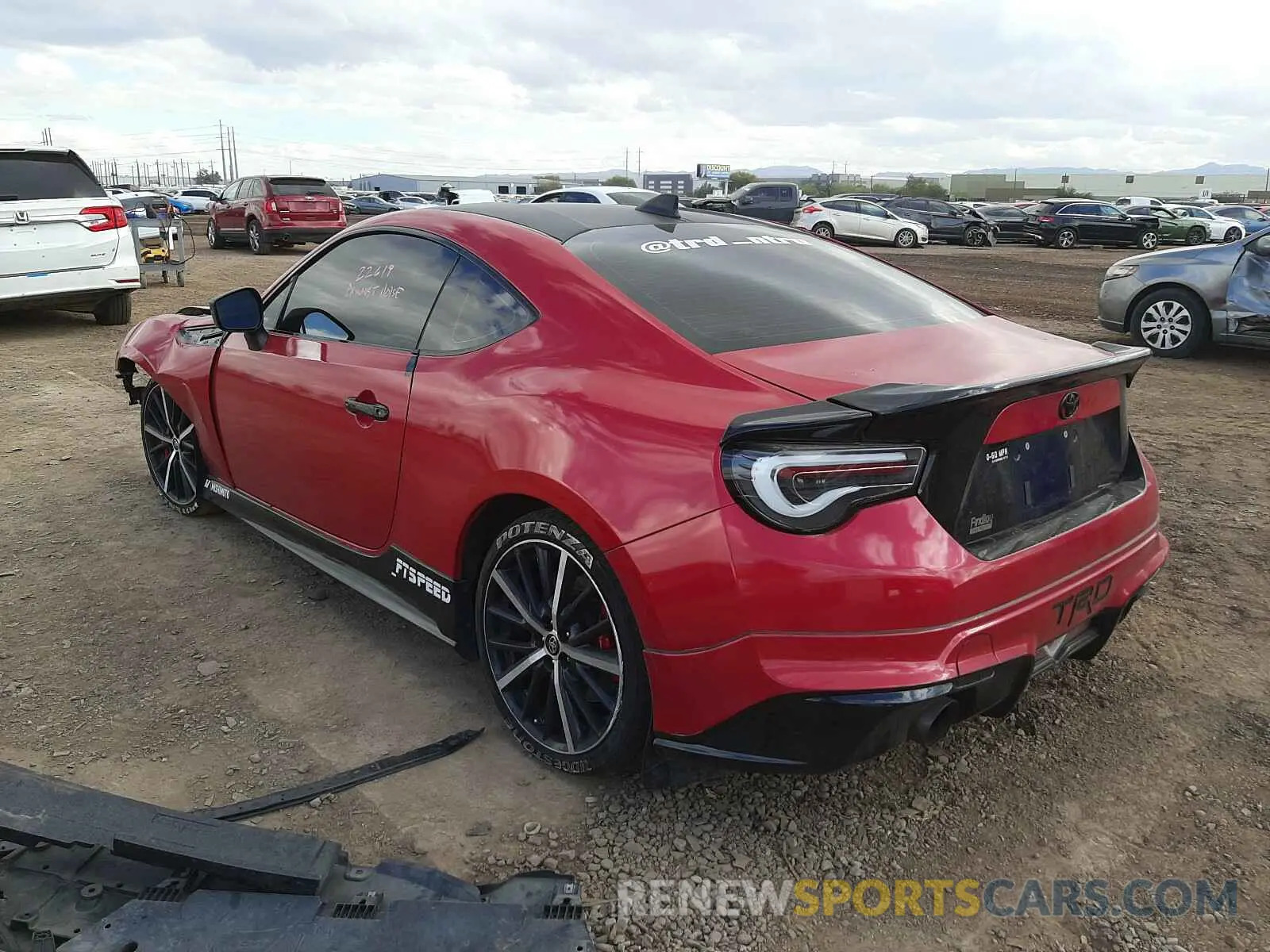 3 Фотография поврежденного автомобиля JF1ZNAE14K9701256 TOYOTA 86 GT 2019