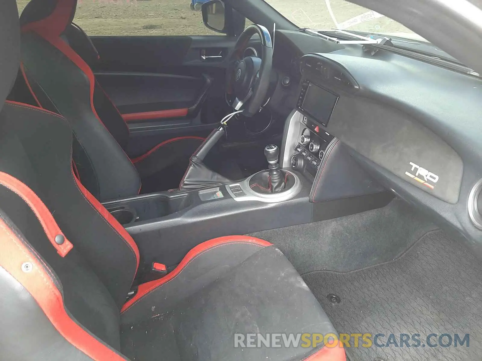 5 Фотография поврежденного автомобиля JF1ZNAE14K9701256 TOYOTA 86 GT 2019