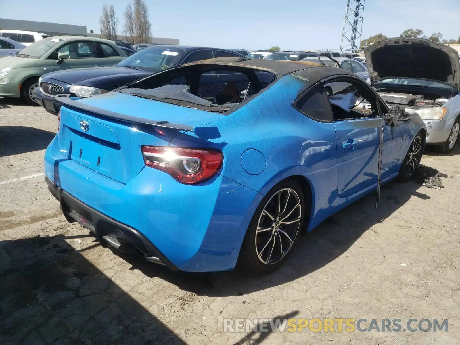 4 Фотография поврежденного автомобиля JF1ZNAE12L8752522 TOYOTA 86 GT 2020