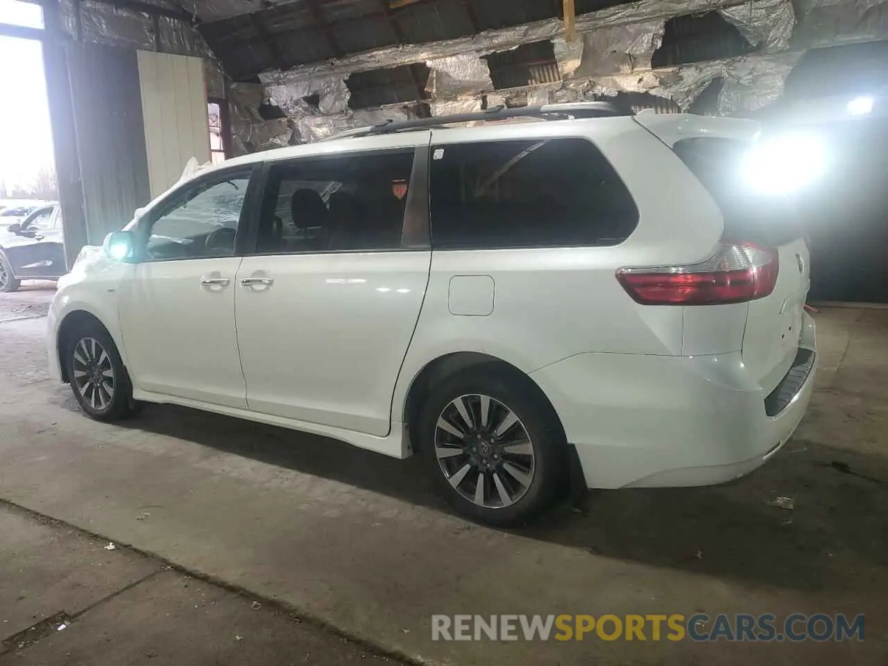 2 Photograph of a damaged car 5TDDZ3DC0KS217173 TOYOTA All Models 2019