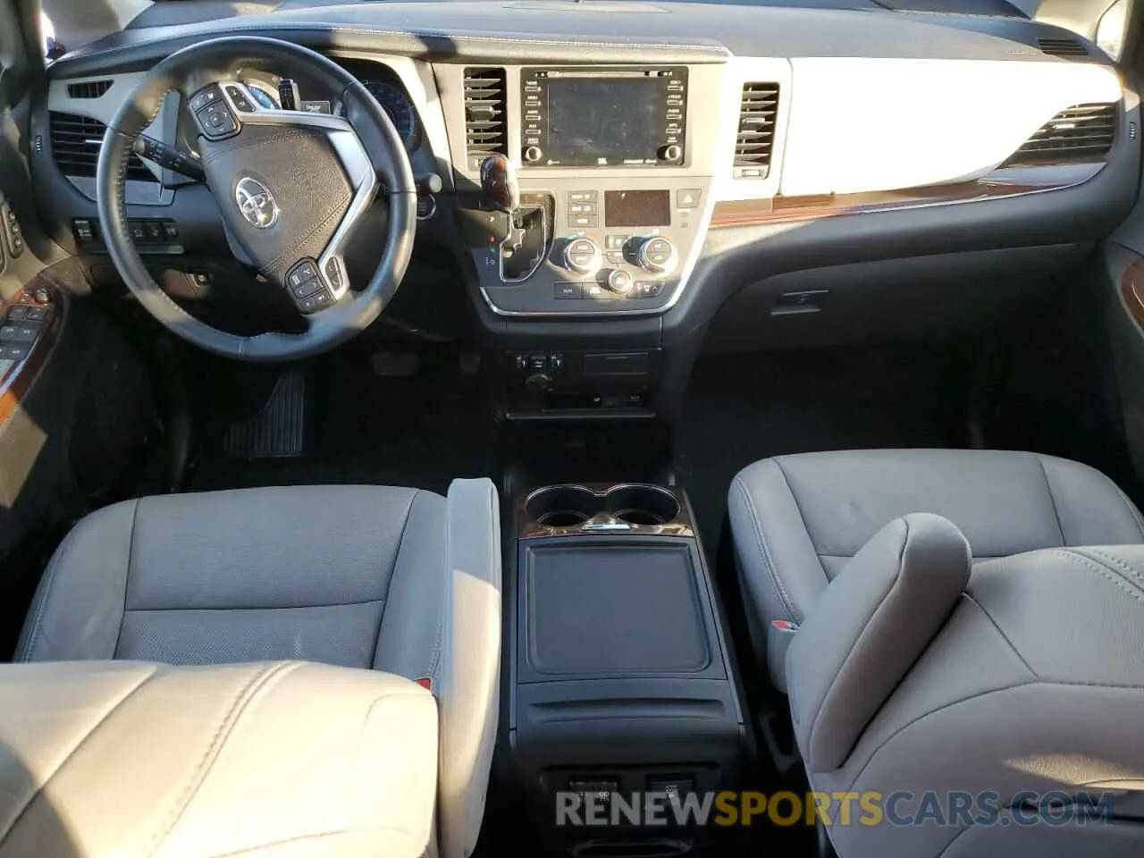8 Фотография поврежденного автомобиля 5TDDZ3DC0KS226388 TOYOTA All Models 2019