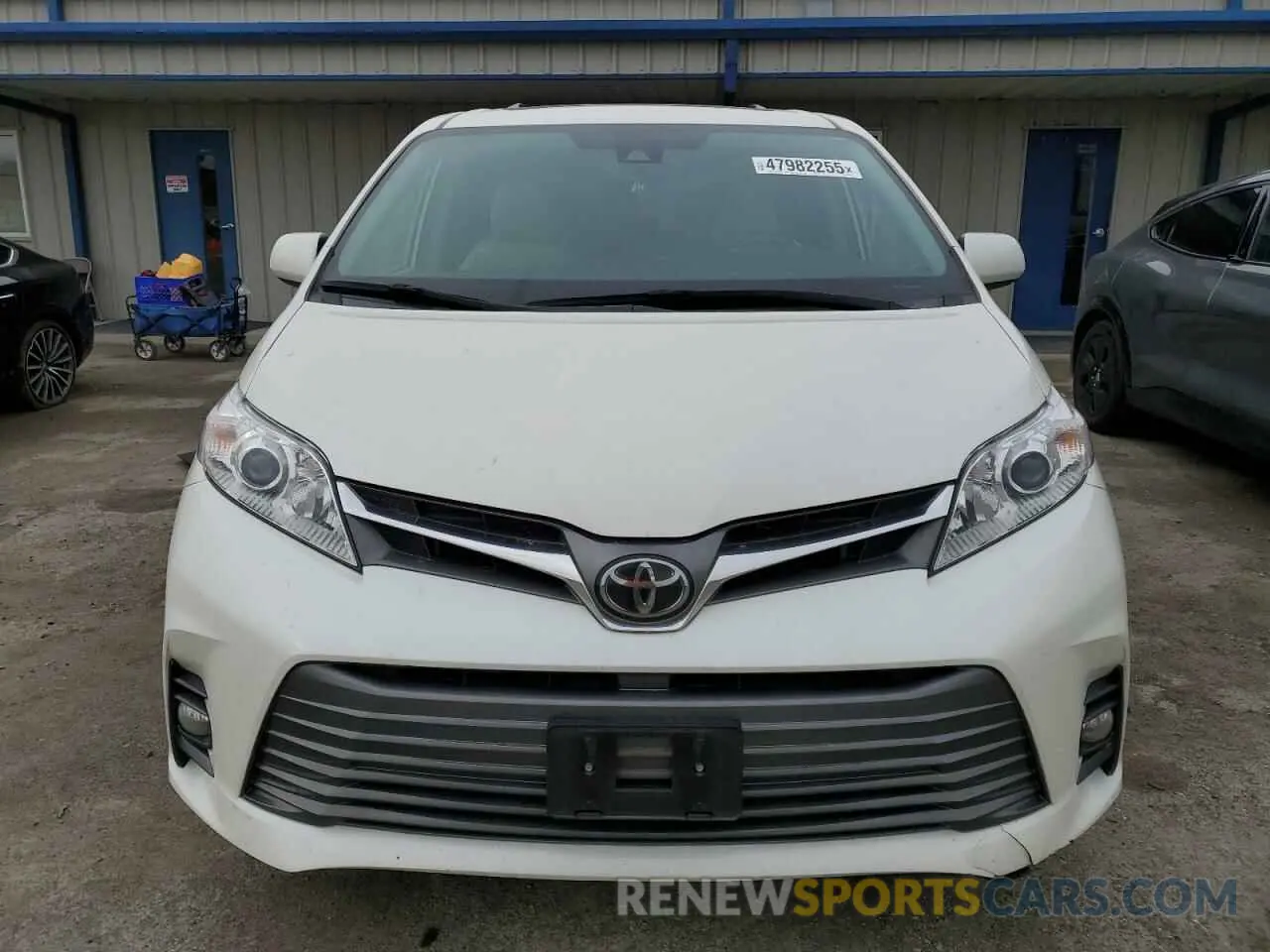 5 Фотография поврежденного автомобиля 5TDDZ3DC5KS224300 TOYOTA All Models 2019
