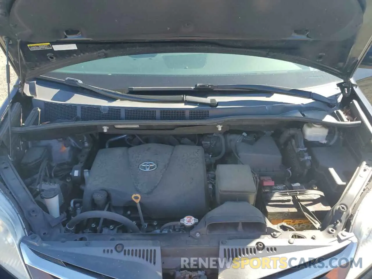 13 Photograph of a damaged car 5TDDZ3DC7KS221687 TOYOTA All Models 2019