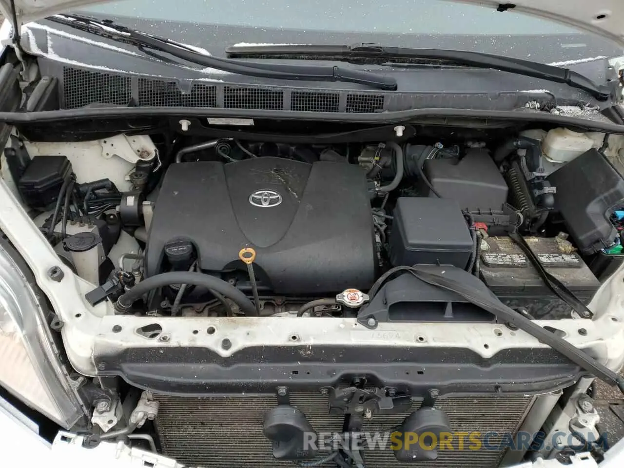12 Photograph of a damaged car 5TDJZ3DC8KS218039 TOYOTA All Models 2019