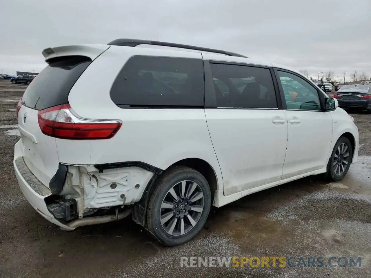 3 Photograph of a damaged car 5TDJZ3DC8KS218039 TOYOTA All Models 2019
