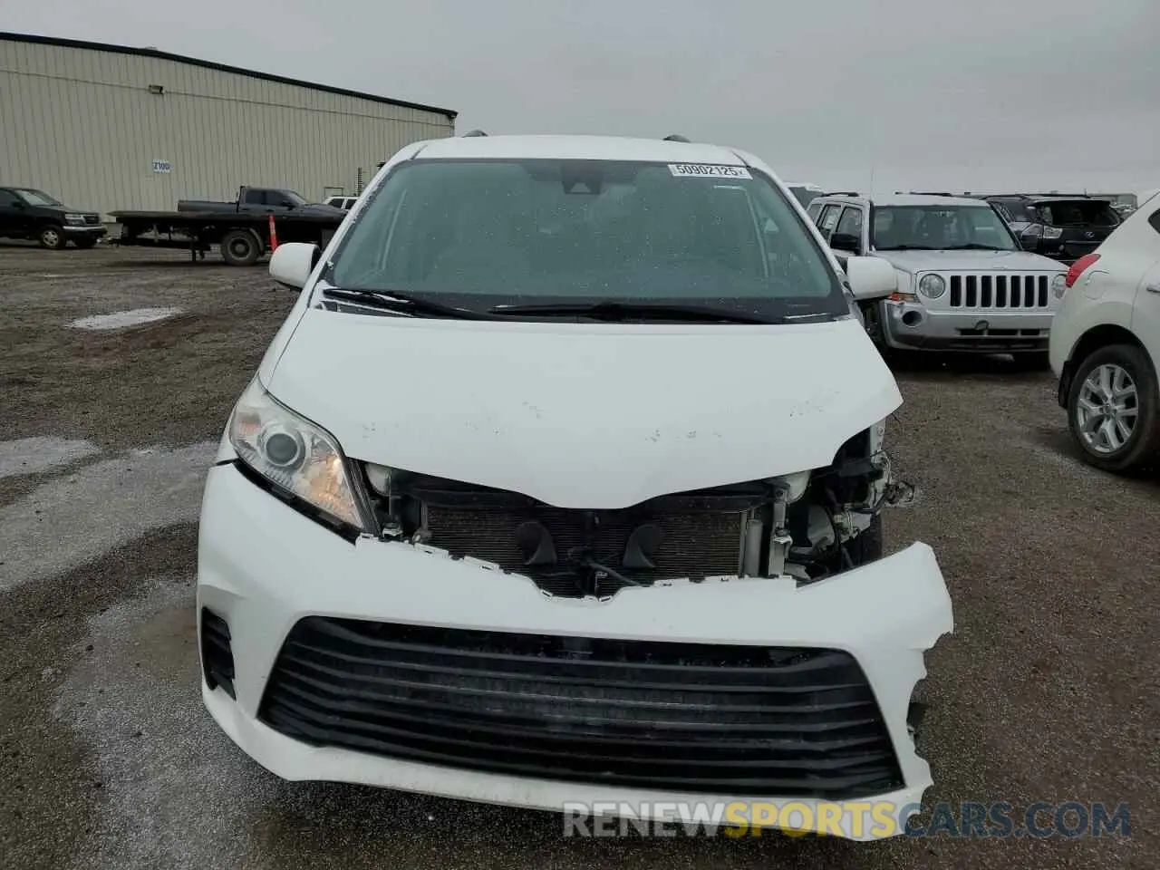5 Photograph of a damaged car 5TDJZ3DC8KS218039 TOYOTA All Models 2019