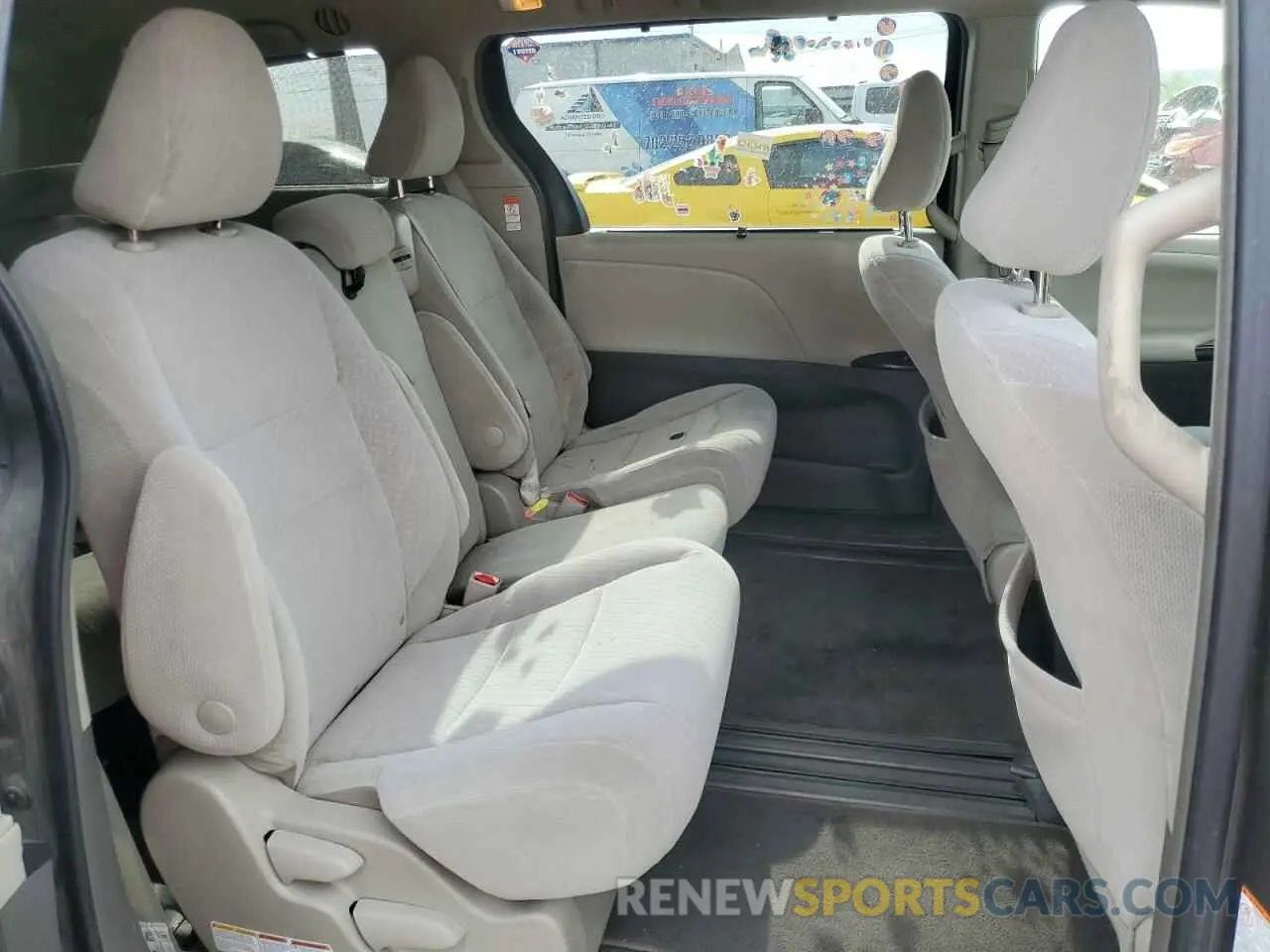 10 Photograph of a damaged car 5TDKZ3DC0KS970516 TOYOTA All Models 2019