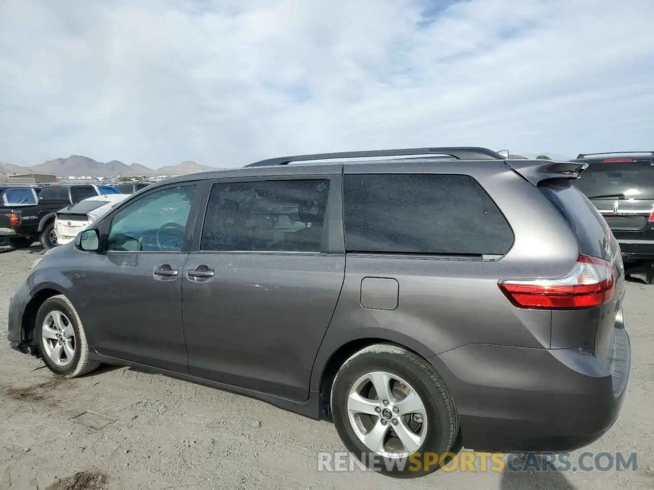 2 Photograph of a damaged car 5TDKZ3DC0KS970516 TOYOTA All Models 2019