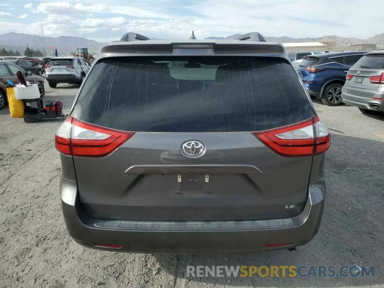 6 Photograph of a damaged car 5TDKZ3DC0KS970516 TOYOTA All Models 2019