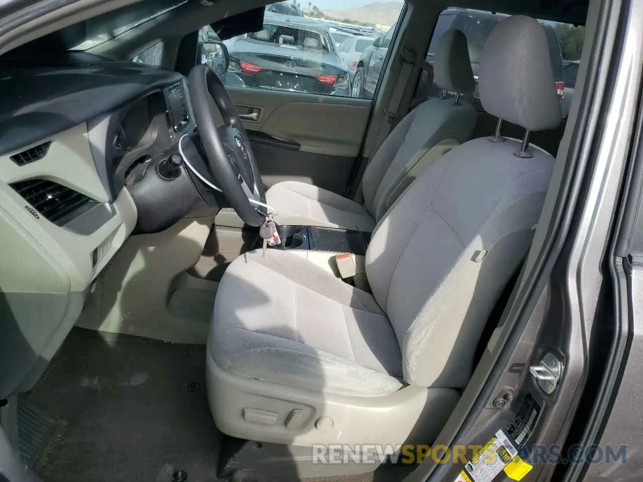 7 Photograph of a damaged car 5TDKZ3DC0KS970516 TOYOTA All Models 2019