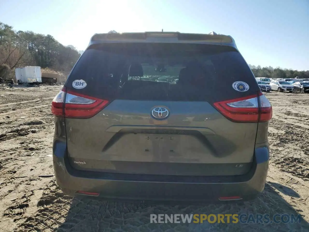 6 Photograph of a damaged car 5TDKZ3DC0KS973674 TOYOTA All Models 2019