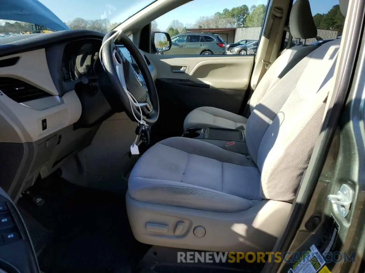 7 Photograph of a damaged car 5TDKZ3DC0KS973674 TOYOTA All Models 2019