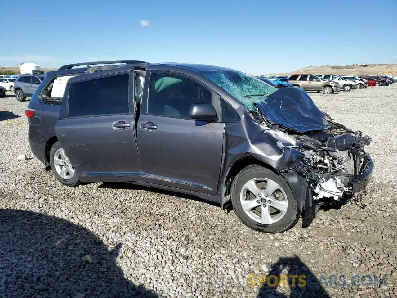4 Photograph of a damaged car 5TDKZ3DC1KS003901 TOYOTA All Models 2019