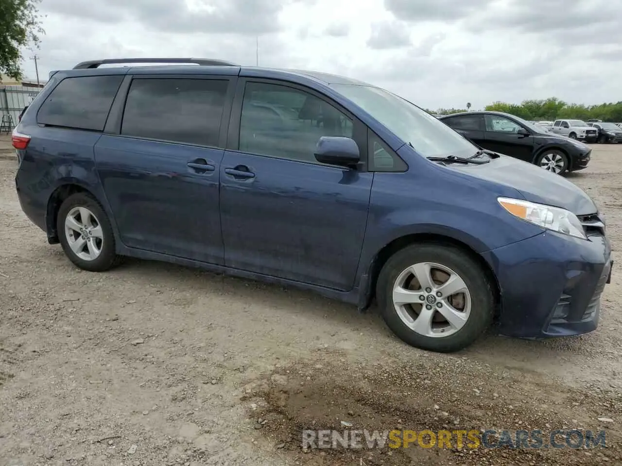 4 Photograph of a damaged car 5TDKZ3DC1KS008614 TOYOTA All Models 2019