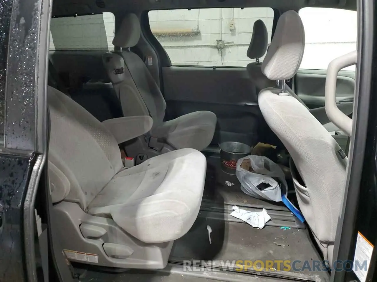 10 Photograph of a damaged car 5TDKZ3DC3KS990873 TOYOTA All Models 2019