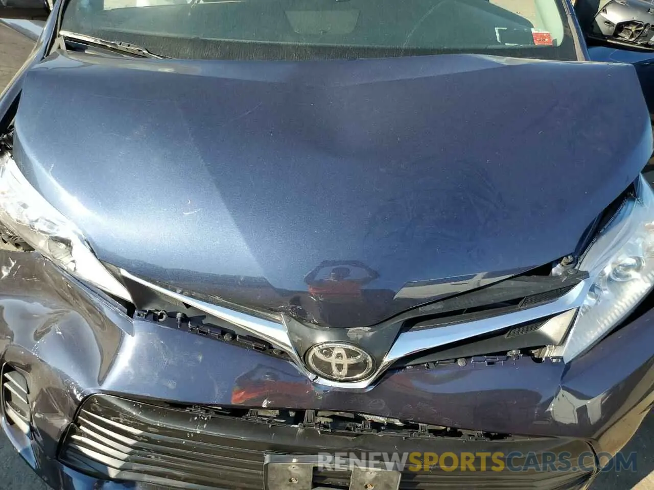 12 Photograph of a damaged car 5TDKZ3DC8KS019237 TOYOTA All Models 2019