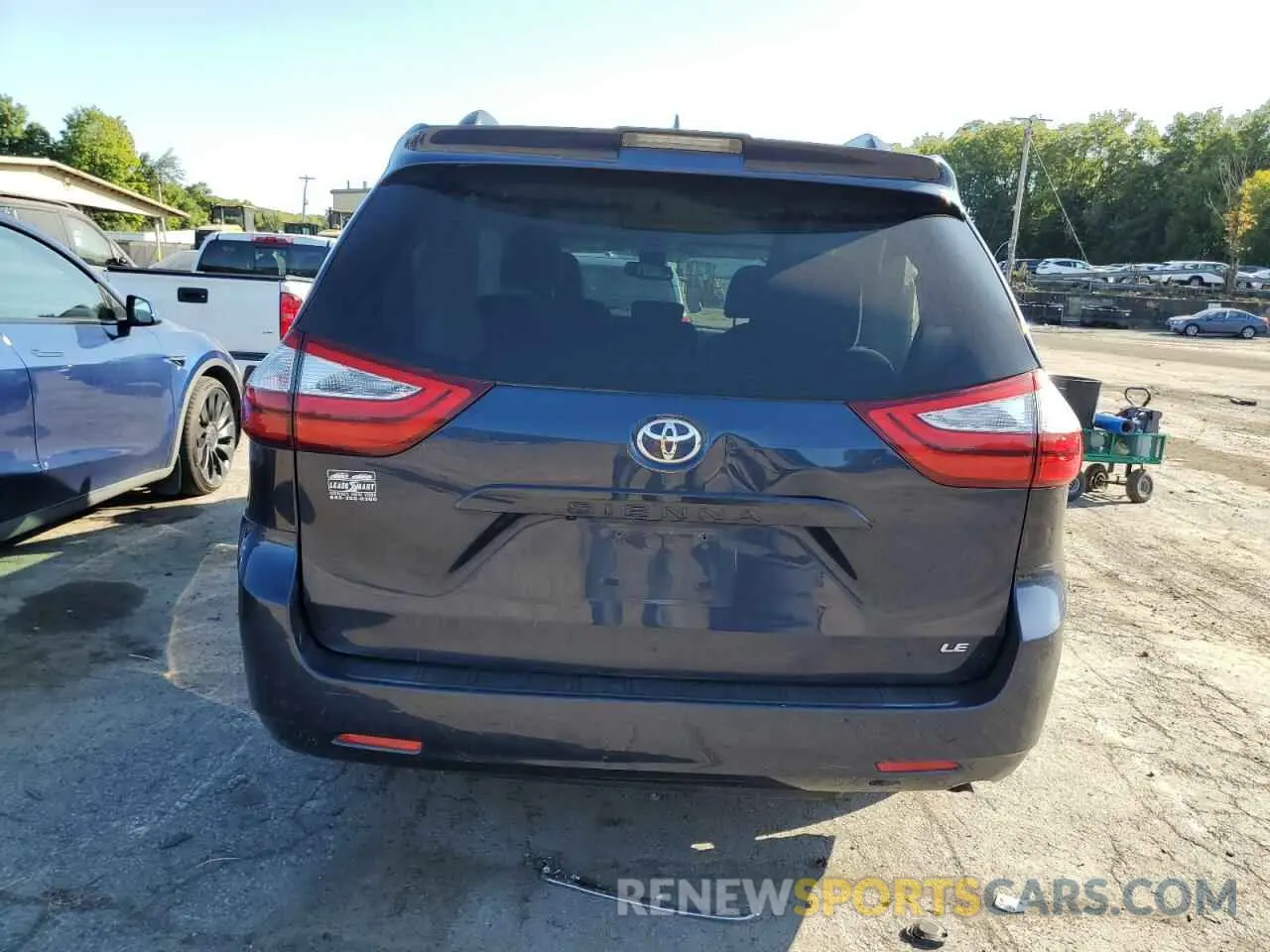 6 Photograph of a damaged car 5TDKZ3DC8KS019237 TOYOTA All Models 2019