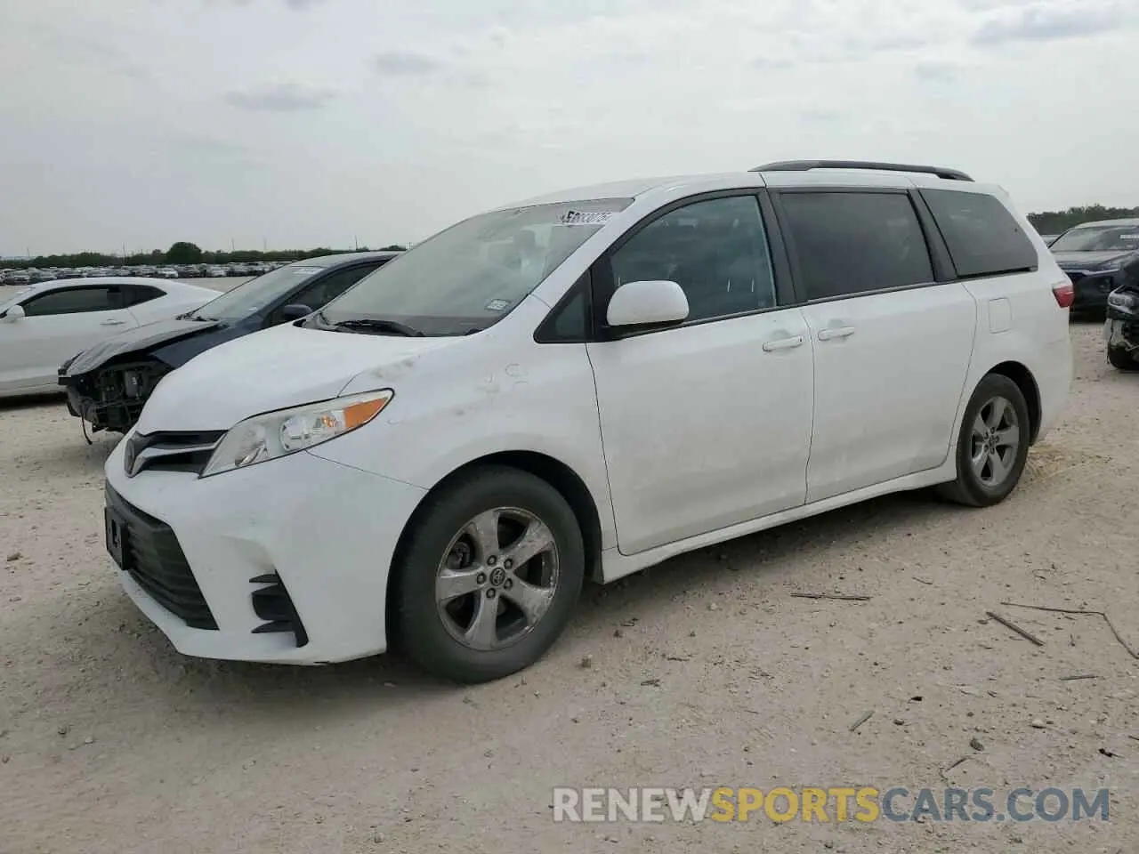 1 Photograph of a damaged car 5TDKZ3DCXKS009521 TOYOTA All Models 2019