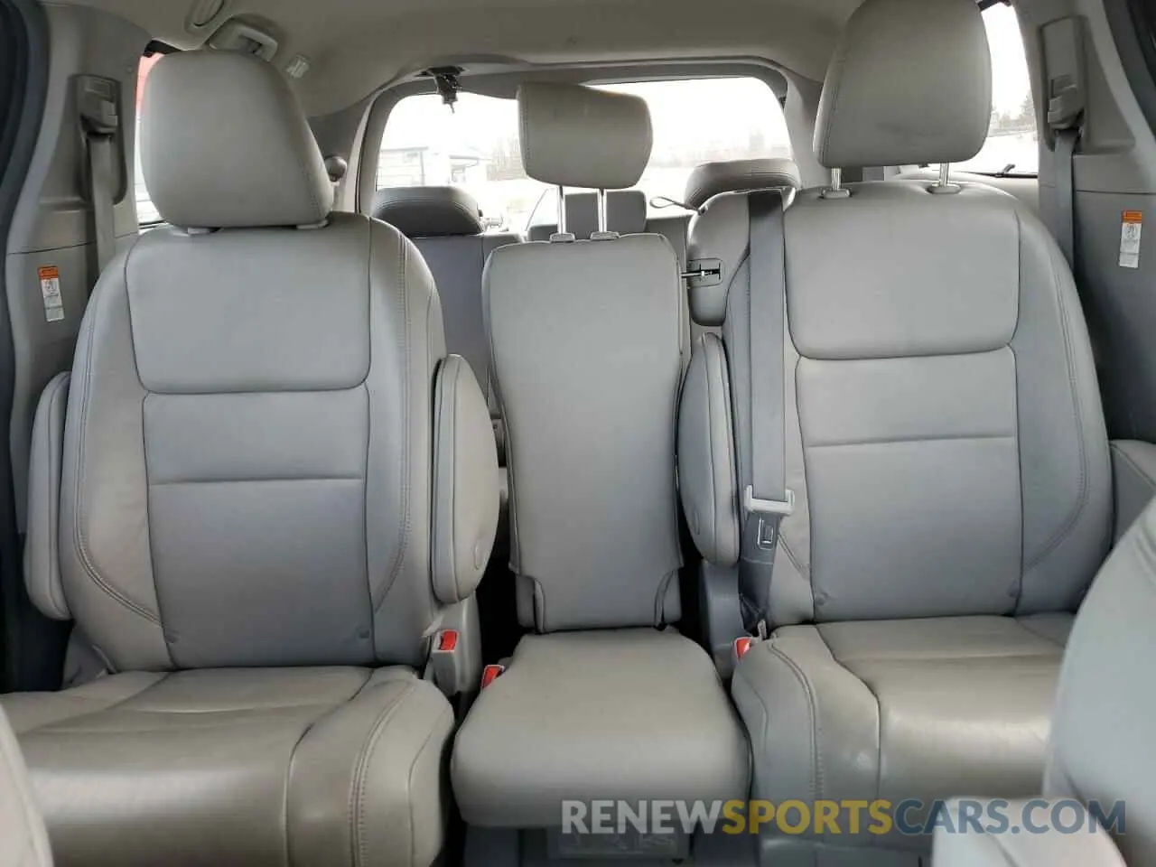 10 Фотография поврежденного автомобиля 5TDYZ3DC0KS987004 TOYOTA All Models 2019