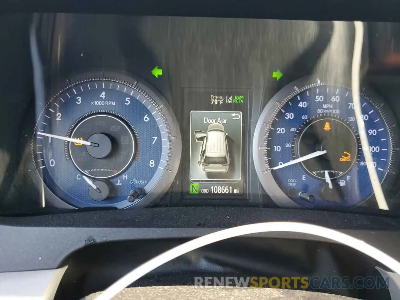 9 Photograph of a damaged car 5TDYZ3DC1KS980093 TOYOTA All Models 2019