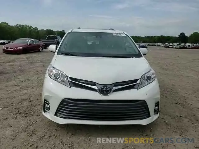 12 Photograph of a damaged car 5TDYZ3DC1KS981793 TOYOTA All Models 2019
